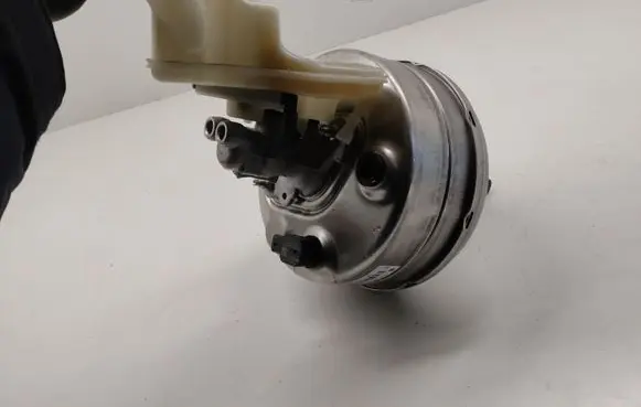 Mercedes-Benz A W177 Brake booster 2474300100
