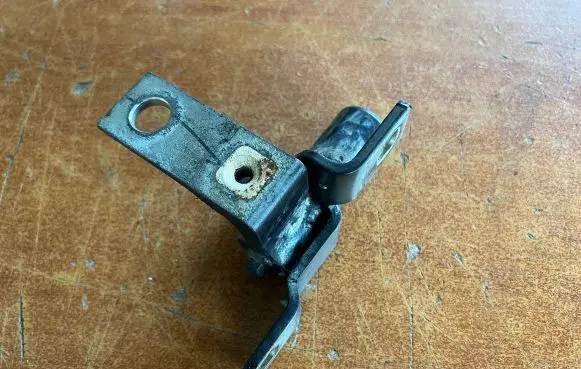 Ford S-MAX Rear door upper hinge