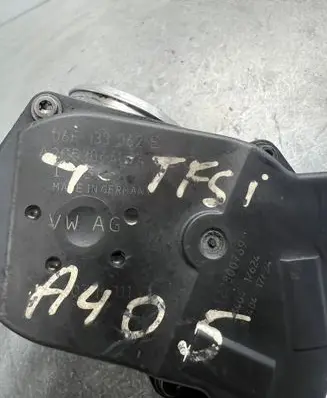Audi A4 S4 B7 8E 8H Throttle valve 06F133062E