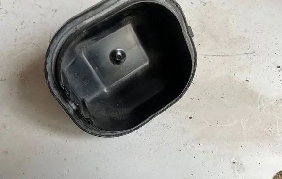Opel Ascona C Headlight/headlamp dust cover 1305239007