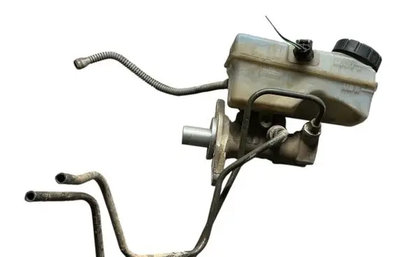 Renault Clio IV Master brake cylinder 460915125R 1070529S01