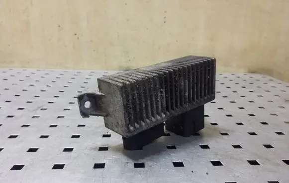 Nissan NV400 Glow plug pre-heat relay 8200558438A