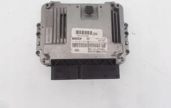 KIA Carens III Engine control unit/module 0281013072