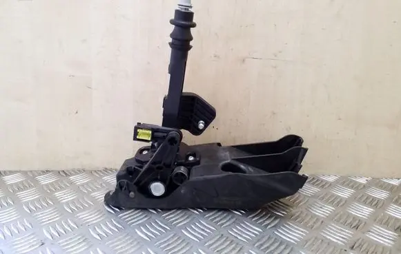 Nissan X-Trail T32 Gear shifter/selector 341015397R