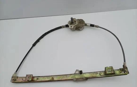 Renault Clio I Front door manual window regulator
