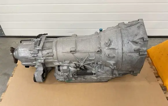 BMW X3M F97 Automatic gearbox GA8X76AZ 8469956