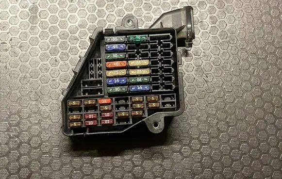 Audi A6 S6 C6 4F Fuse box set 8D1941824
