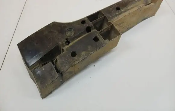 Renault Scenic I Rear bumper mounting bracket 7700428472