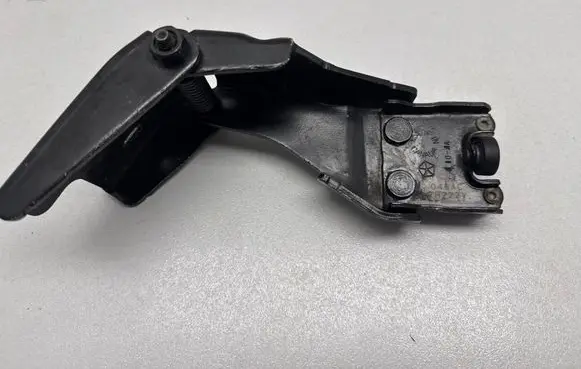 Chrysler Pacifica Sliding door upper roller guide/hinge 040AC 7H222V 994AC