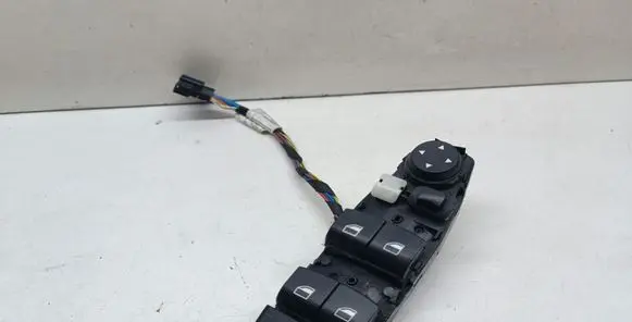 BMW X3 F25 Electric window control switch 9208109
