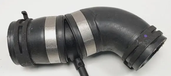 Land Rover Discovery 4 - LR4 Engine coolant pipe/hose 8W93-8555-CB