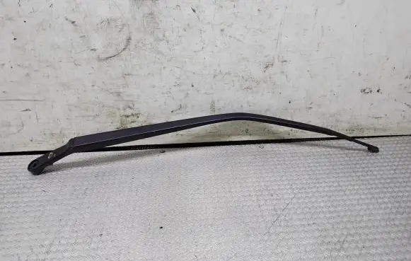 Nissan Murano Z50 Front wiper blade arm