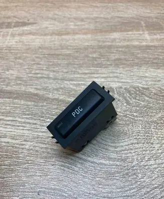 BMW 7 E38 Parking (PDC) sensor switch 8352253