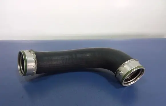 Volkswagen Phaeton Air intake hose/pipe