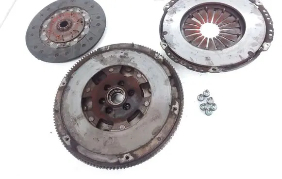 Audi TT Mk1 Clutch set kit 06A141025K 06A141031Q