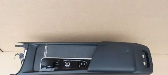 Volvo XC60 Center console 