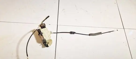 Peugeot 308 Front door lock psa567148 arma015141