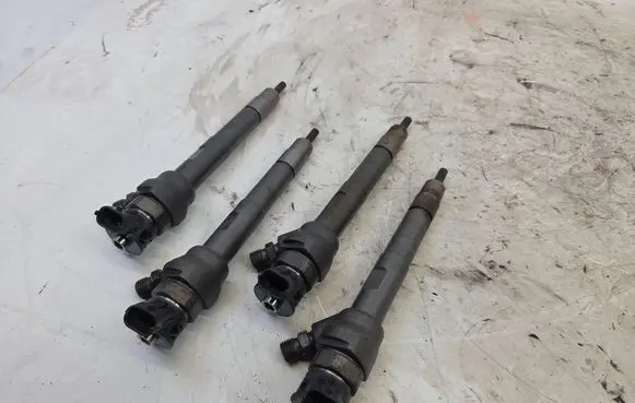 Jaguar XE Fuel injectors set 0445111019