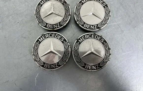 Mercedes-Benz CLA C117 X117 W117 Original wheel cap A1714000125