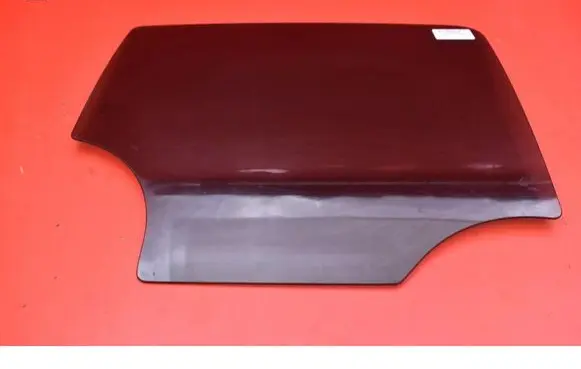 Opel Mokka X Rear door window glass 