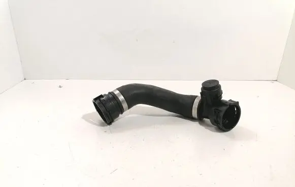 BMW 5 GT F07 Engine coolant pipe/hose 7800101