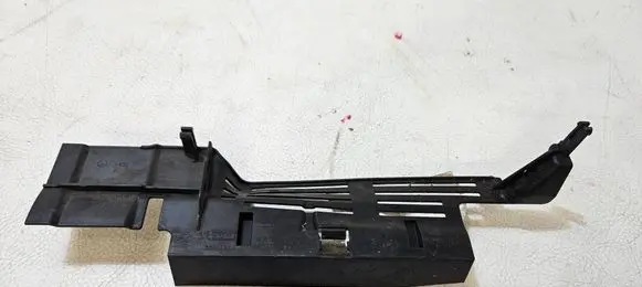 Mercedes-Benz B W246 W242 Intercooler air guide/duct channel A2466870407