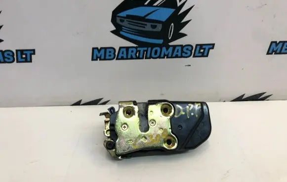 Chrysler 300 - 300C Front door lock