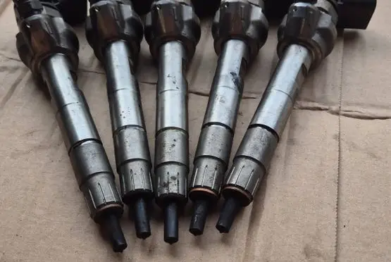 BMW X3 G01 Fuel injector 0445111009