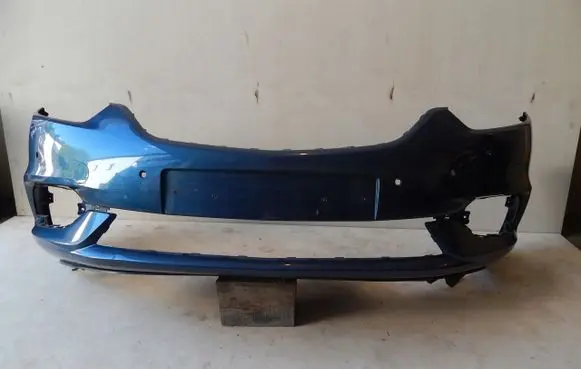 Opel Zafira C Front bumper 39079783