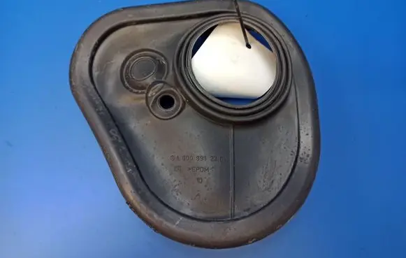 Mercedes-Benz E W212 Fuel tank cap trim A0009982201