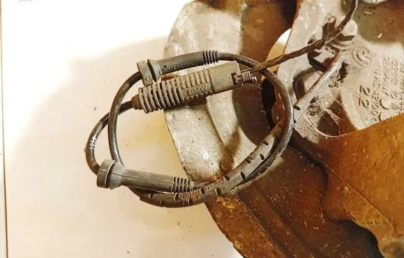 BMW 3 E90 E91 ABS brake wheel speed sensor 