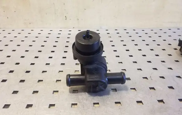 Audi Q5 SQ5 Coolant heater control valve 1J0819809