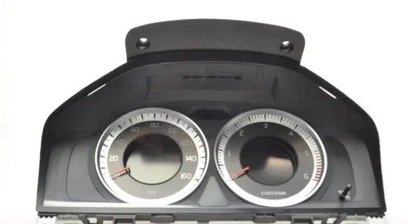 Volvo XC70 Speedometer (instrument cluster) 31343330AA