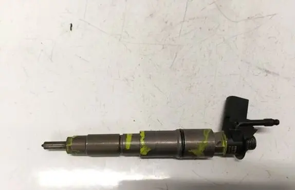 BMW 7 E65 E66 Fuel injector 779209703 00098050309