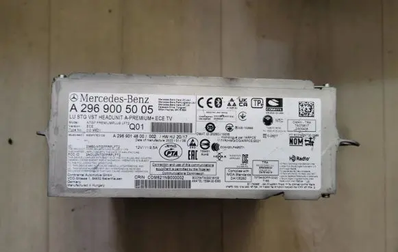 Mercedes-Benz EQS X296 Radio/CD/DVD/GPS head unit A2969005005