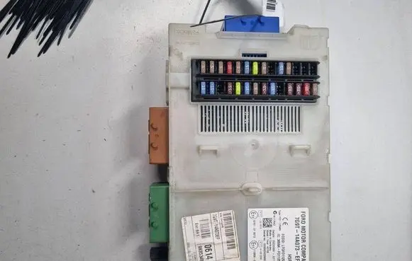 Ford Mondeo MK IV Fuse box set 7G9T14A073EF