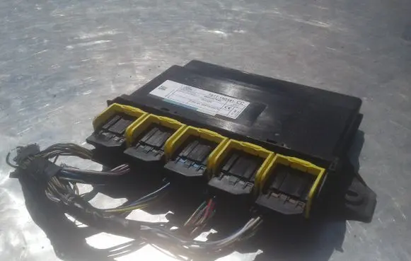 Ford Mondeo MK IV Door central lock control unit/module 7S7T19G481CC