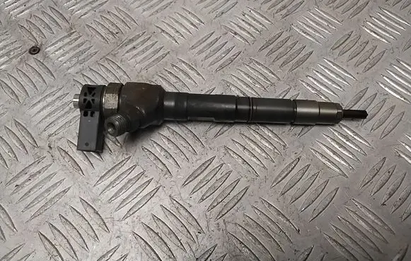 Volkswagen Golf VII Fuel injector 04L130277AJ