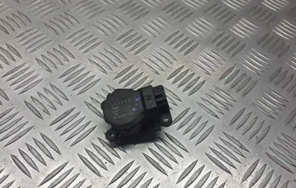 Ford Focus A/C air flow flap actuator/motor 3M5H-19E616-AB