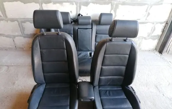 Seat set