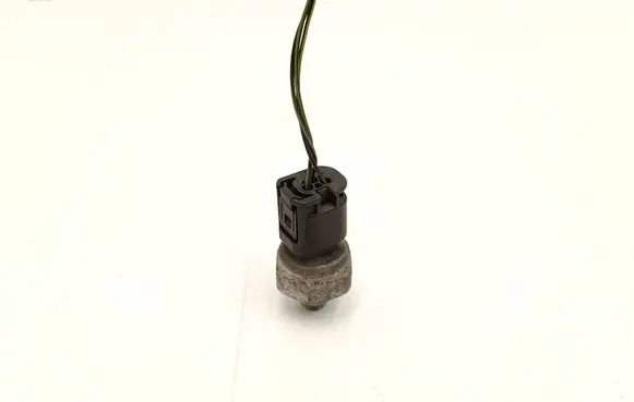 BMW X1 E84 Air conditioning (A/C) pressure sensor 9181464