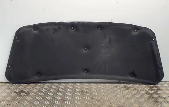 Engine bonnet/hood sound/heat insulation