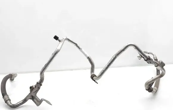 Opel Vivaro Air conditioning (A/C) pipe/hose 924804190R 93868381