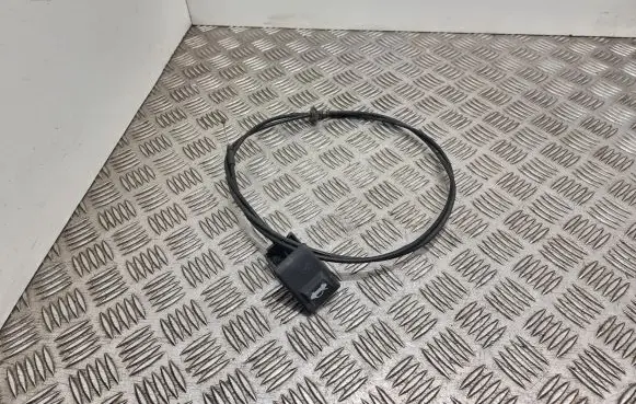 KIA Sorento Engine bonnet (hood) release handle