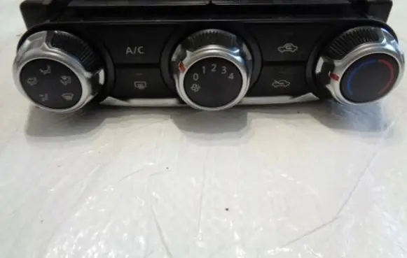 Nissan Micra K14 Climate control unit 275105FA30