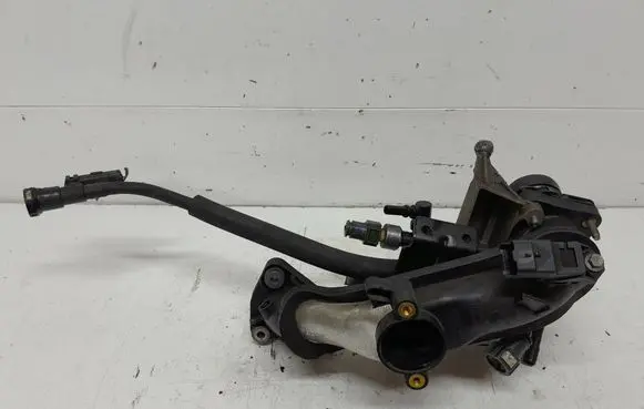 Volvo V60 Engine mounting bracket AV6Q98470BB AV6Q98470 9674942380