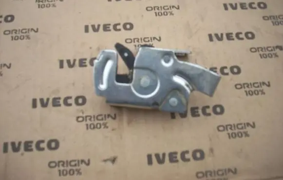 Loading door lock