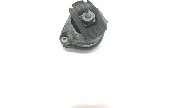 BMW 5 E60 E61 Engine mount bracket