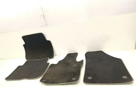 Volkswagen Touran I Car floor mat set 1T1863011K