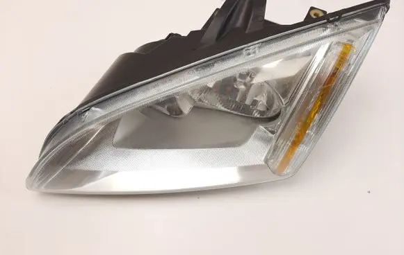 Ford Focus Headlight/headlamp 4M5113K060BA